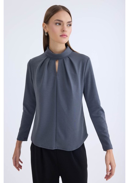 Önü Detaylı Uzun Kol Bluz fırsatları