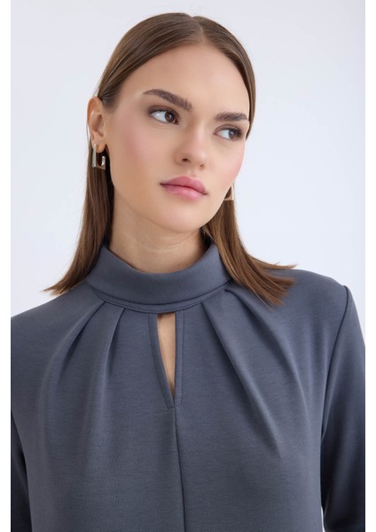 Önü Detaylı Uzun Kol Bluz indirimleri