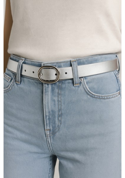 Kadın Oval Tokalı Siyah Kemer – Şık Günlük ve Jean Uyumlu Deri Görünümlü Kemer fiyatları