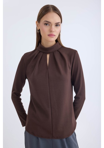 Önü Detaylı Uzun Kol Bluz