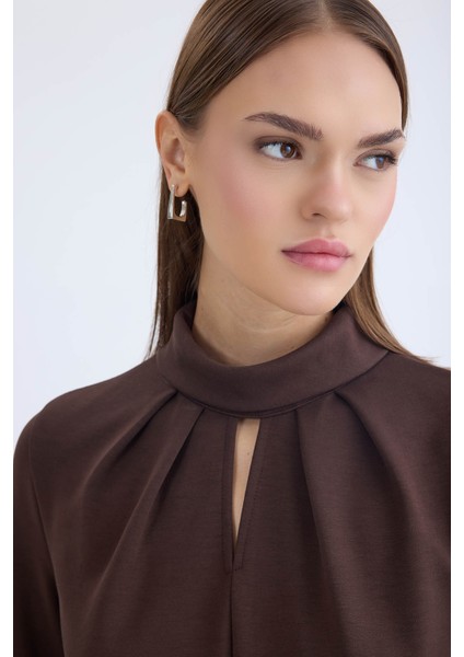 Önü Detaylı Uzun Kol Bluz modelleri