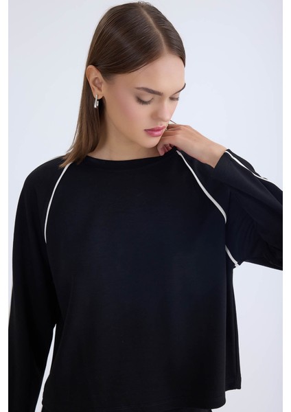 Yuvarlak Yaka Şeritli Uzun Kol Bluz