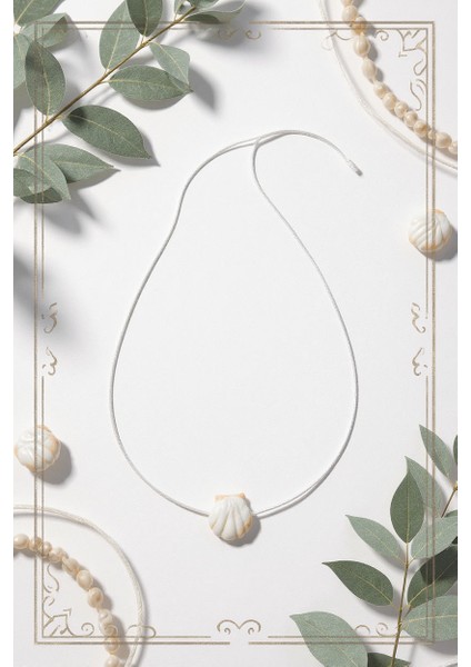 El Yapımı Porselen Beyaz Istiridye Figürlü Kadın Kolye modelleri