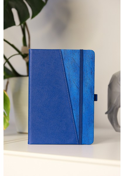 Kişiye Özel Lacivert Lastikli Kalem Tutuculu Evrak Cepli Vegan Deri 224 Sayfa Çizgili Not Defteri