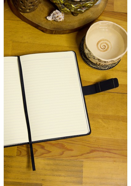 Kişiye Özel Siyah Vegan Deri Metal Mıknatıslı Kilitli 224 Sayfa Çizgili Not Defteri fiyatları