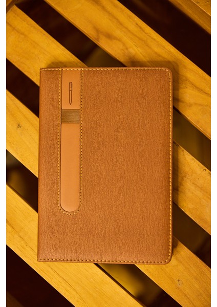 Kişiye Özel Kahverengi Kalem Tutuculu Vegan Deri Düz 224 Sayfa Çizgili Not Defteri