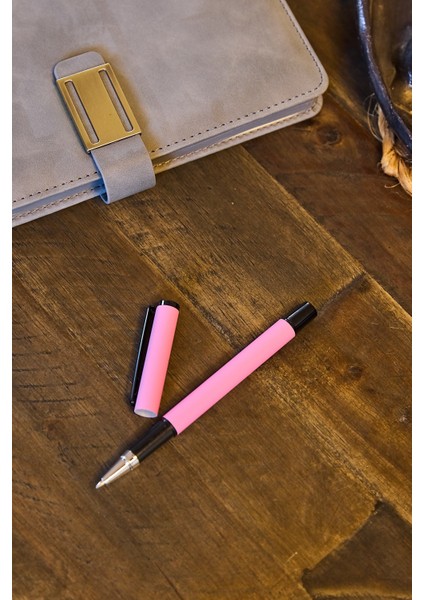 Kişiye Özel Pembe Kapaklı Mavi Mürekkepli Düz Roller Tükenmez Kalem fiyatları