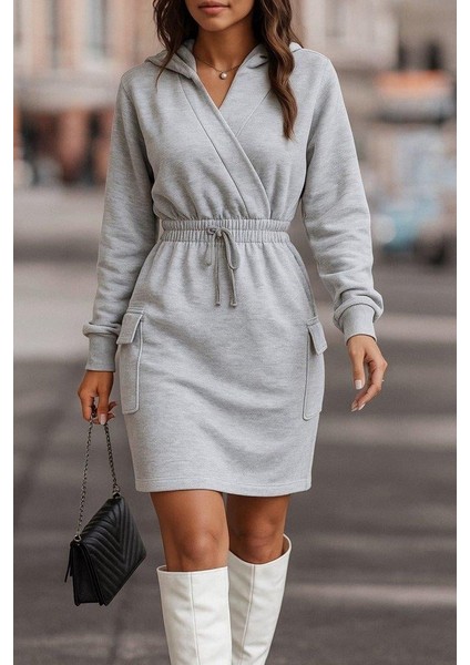 Kadın Uzun Kollu V Yakalı Kapşonlu Cep Detaylı Şardonlu Iki Iplik Kısa Elbise