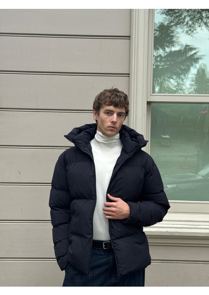 Erkek Garnili Su ve Rüzgar Geçirmez Oversize Şişme Mont Lacivert fırsatları