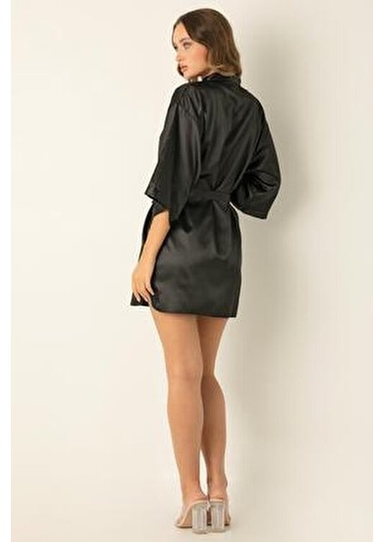 Saten Mini Kuşaklı Sabahlık Kadınlar İçin Şık ve Rahat Tasarım Polyester Kumaş