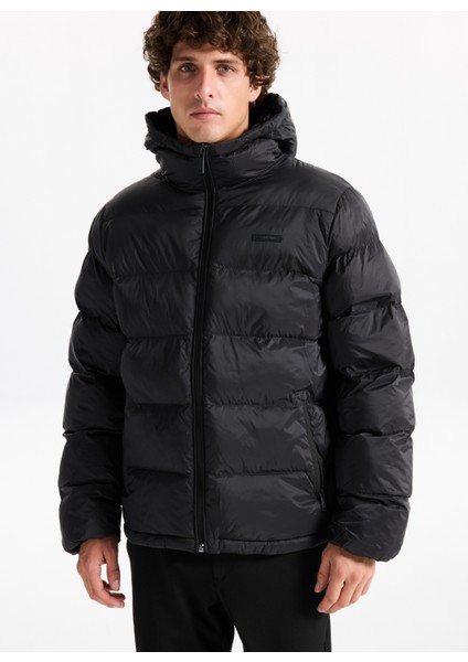 Siyah Erkek Mont LV04LC507GUB1 Ls Md Wt Nyln Chnnld