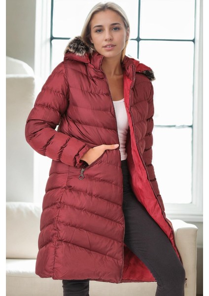 Z9690 Dewberry Kürklü Kapşonlu Bayan Kaban-Bordo
