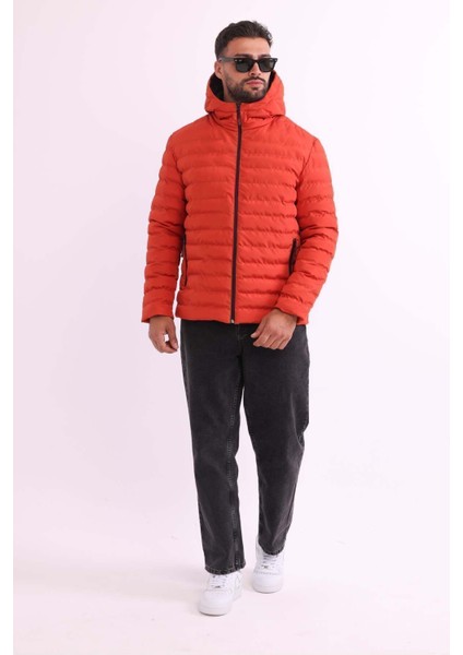 Erkek Kiremit Rüzgar Geçirmez Kapüşonlu Taşınabilir Çantalı Elyaf Dolgulu Hafif Spor Mont