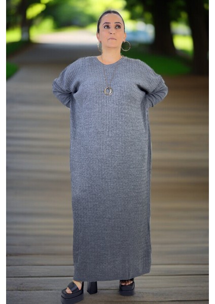 Saç Örgü Desenli %100 Akrilik Düşük Kol Bisiklet Yaka Ekstra Büyük Beden Triko Elbise