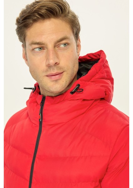 Erkek Kırmızı Elyaflı Kapüşonlu Rüzgar Geçirmez Şişme Kışlık Mont