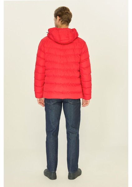 Erkek Kırmızı Elyaflı Kapüşonlu Rüzgar Geçirmez Şişme Kışlık Mont