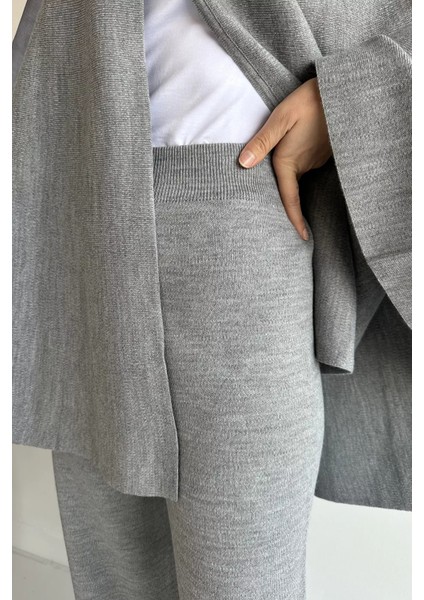 Kadın Gold Düğmeli Kemer Detaylı Triko Panço Pantolon Ikili Takım P-00019028 fırsatları