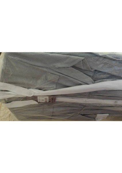 Önden Düğmeli Cep Detaylı Kemer Aksesuarlı Gömlek Elbise