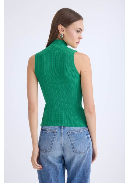 Dik Yaka Örgü Desen Sıfır Kol Triko Bluz indirimleri