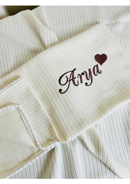 Nakışlı Isimli Örgü Desen Bebek Pikesi %100 Pamuk Bebek Battaniyesi 90X120 fiyatları
