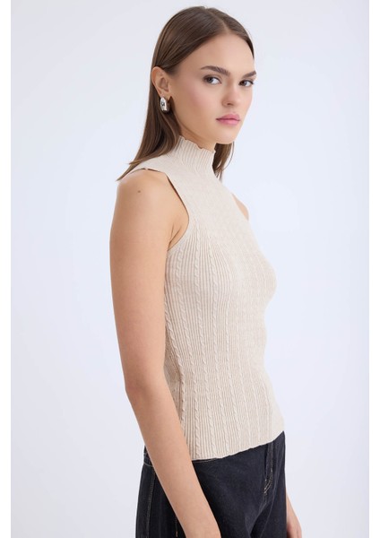 Dik Yaka Örgü Desen Sıfır Kol Triko Bluz