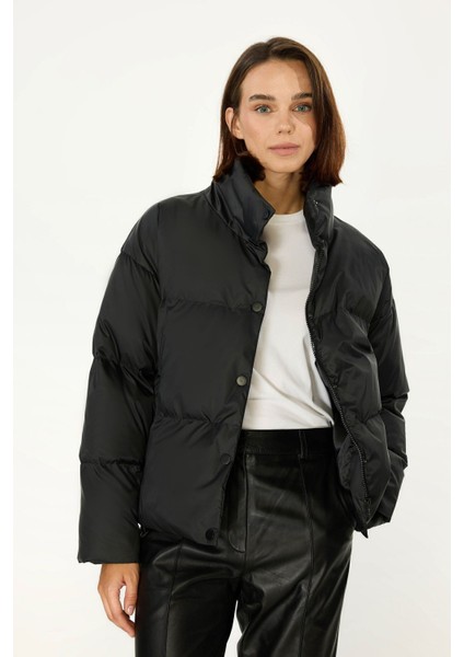 Kadın Siyah Rüzgar Geçirmez Suya Dayanıklı Dolumlu Mont fırsatları