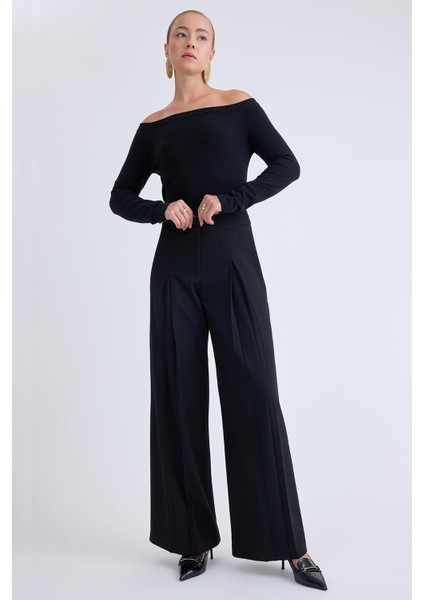 Pileli Geniş Paça Pantolon