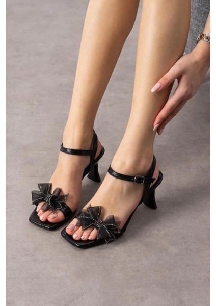 Mtxdpn Zatin Siyah Cilt Topuklu Ayakkabı (Numara: 37)