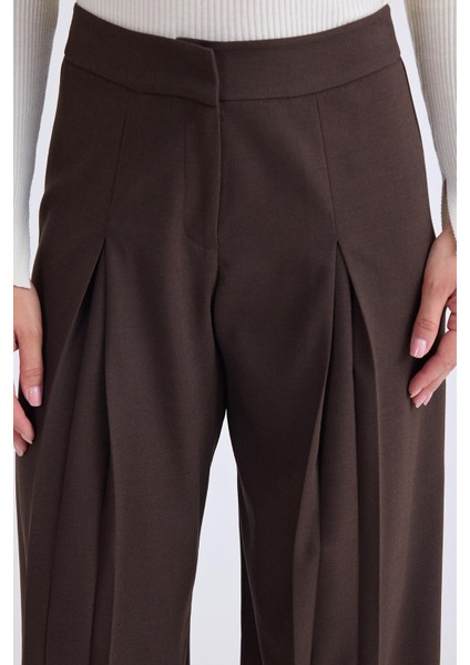 Pileli Geniş Paça Pantolon fırsatları
