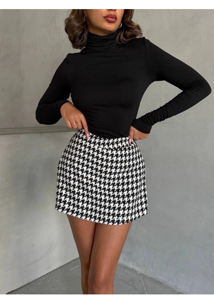 Kapaklı Kaşe Şort Etek Siyah Beyaz Kazayağı H261218 indirimleri
