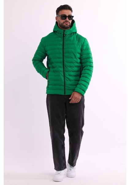 Erkek Yeşil Rüzgar Geçirmez Kapüşonlu Taşınabilir Çantalı Elyaf Dolgulu Hafif Spor Mont indirimleri