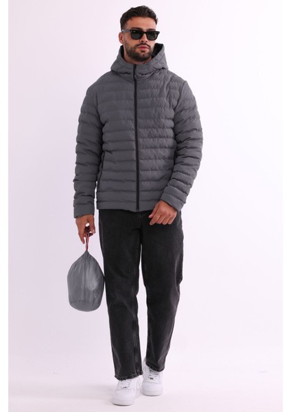 Erkek Gri Rüzgar Geçirmez Kapüşonlu Taşınabilir Çantalı Elyaf Dolgulu Hafif Spor Mont fiyatları
