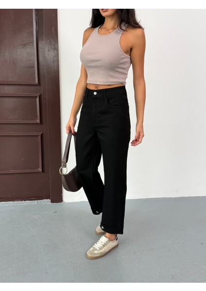 Paçası Düğmeli Bilek Boy Kadın Pantolon