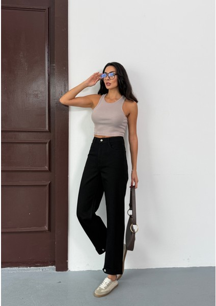 Paçası Düğmeli Bilek Boy Kadın Pantolon