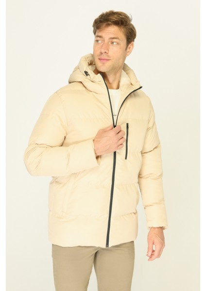 Erkek Bej Elyaflı Kapüşonlu Rüzgar Geçirmez Şişme Kışlık Mont modelleri