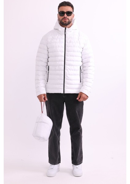 Erkek Beyaz Rüzgar Geçirmez Kapüşonlu Taşınabilir Çantalı Elyaf Dolgulu Hafif Spor Mont fiyatları