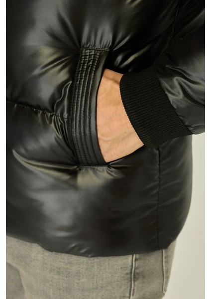 Erkek Parlak Siyah Şişme Rüzgar Geçirmez Dik Yaka Mont