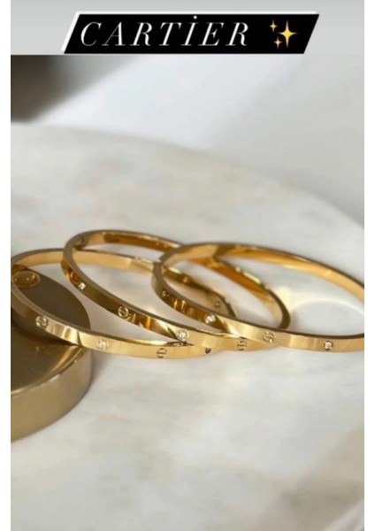 Çivi Model Zirkon Taşlı Gold Renkli Kelepçe