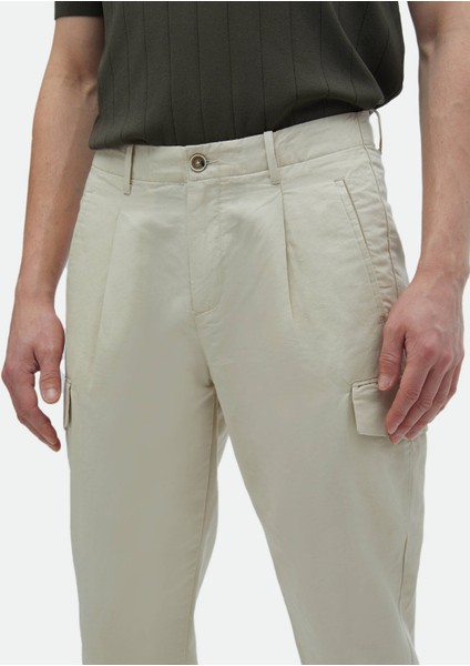 Bej Düz Dokuma Carrot Fit Casual Pamuk Karışımlı Pantolon fırsatları
