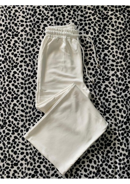 Modal Karışımlı Bol Kesim Pantolon Oversize Kesim Eşofman Altı modelleri