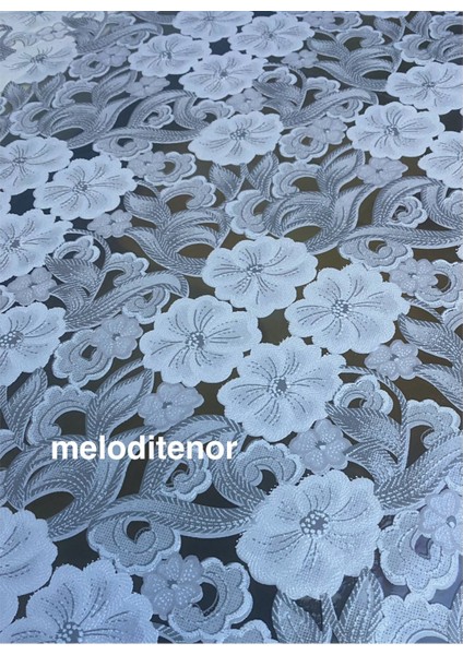 Beyaz Çiçekli Kaymaz Şeffaf Kaplama Pvc Lüks Muşamba Masa Örtüsü modelleri