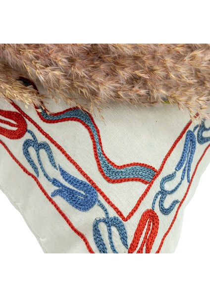 Aras Lale Desenli Ipek Kırlent 50X50 cm fırsatları