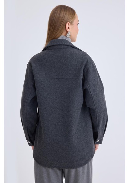 Düşük Omuz Cepli Kaşe Ceket fırsatları