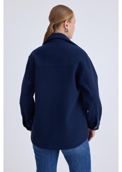 Düşük Omuz Cepli Kaşe Ceket