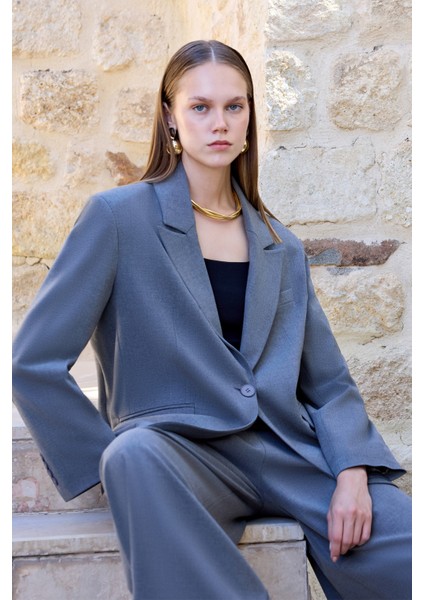 Tek Düğme Vatkalı Ceket