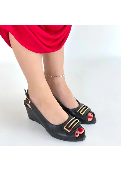 Mtxdpn Mamba Siyah Cilt Dolgu Topuk Ayakkabı (Numara: 37) fırsatları