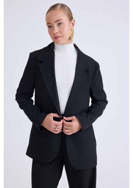Önden Tek Düğme Kapamalı Blazer Ceket