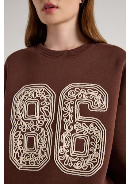 Nakışlı 3 Iplik Şardonlu Sweatshirt Kahve