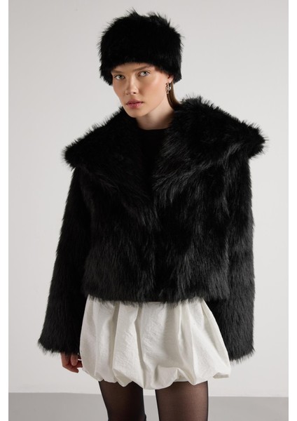 Kadın Siyah Kısa Kürk Kaban 30075