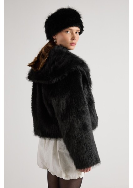 Kadın Siyah Kısa Kürk Kaban 30075 fırsatları